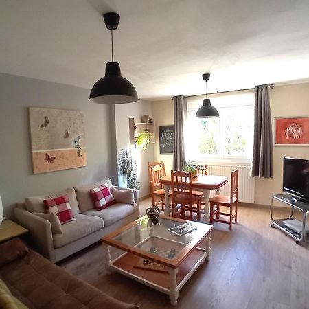 Logrocity Puerta Del Ebro Parking Privado Gratis Logrono Bagian luar foto