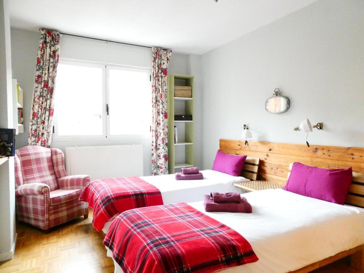 Logrocity Puerta Del Ebro Parking Privado Gratis Logrono Bagian luar foto